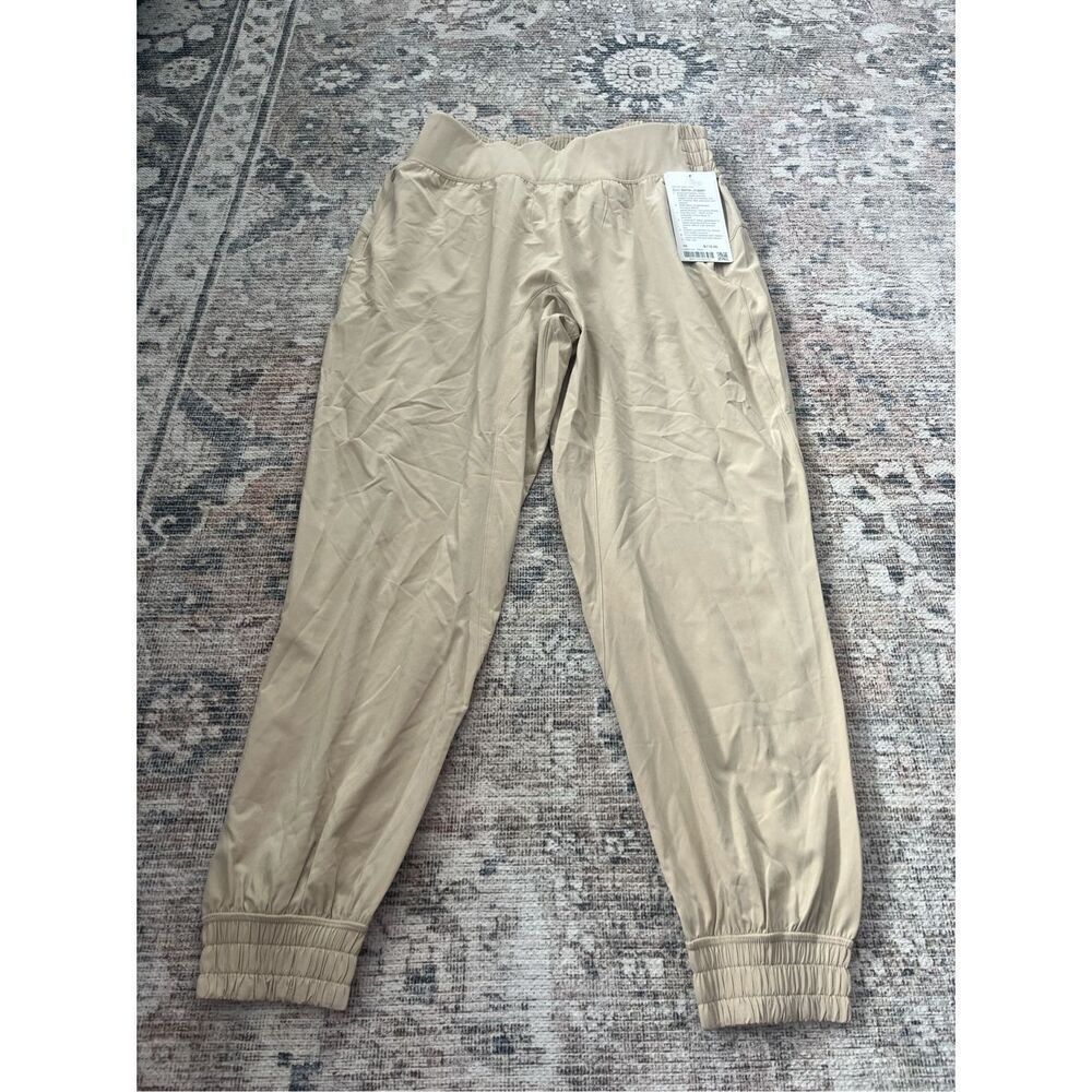 NWT Lululemon Sun Setter Jogger